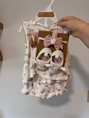 RABBIT AND BEAR baby outfit